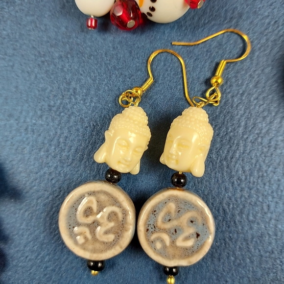 Assorted Jewelry Lot - Picture 6 of 16